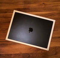 Lækker nærmest ubrugt MacBook Air 15