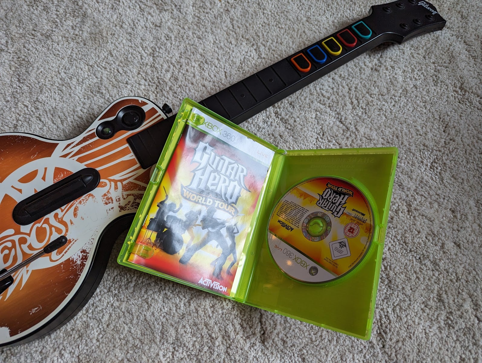 Guitar Hero World Tour + Controller, Xbox 360, anden genre
