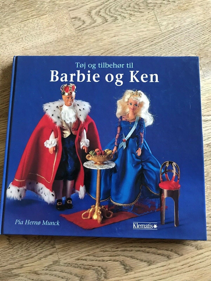 fantastisk Plante Fuld Tøj og tilbehør til Barbie og Ken, Pia Hernø Munck, emne: håndarbejde –  dba.dk – Køb og Salg af Nyt og Brugt