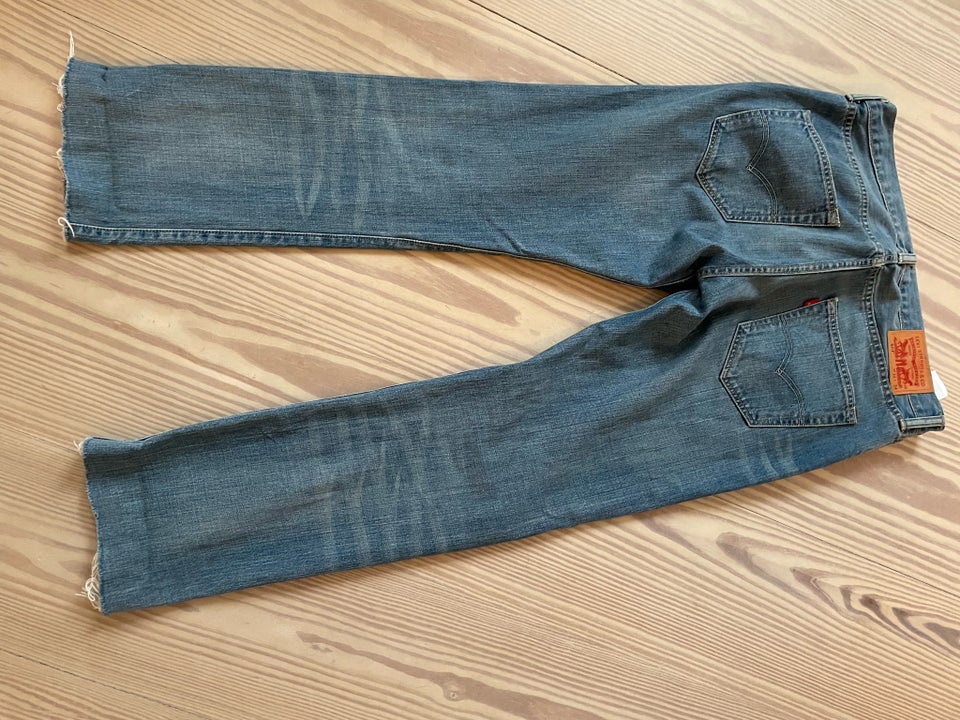 Jeans, Levi’s 501, str. 32