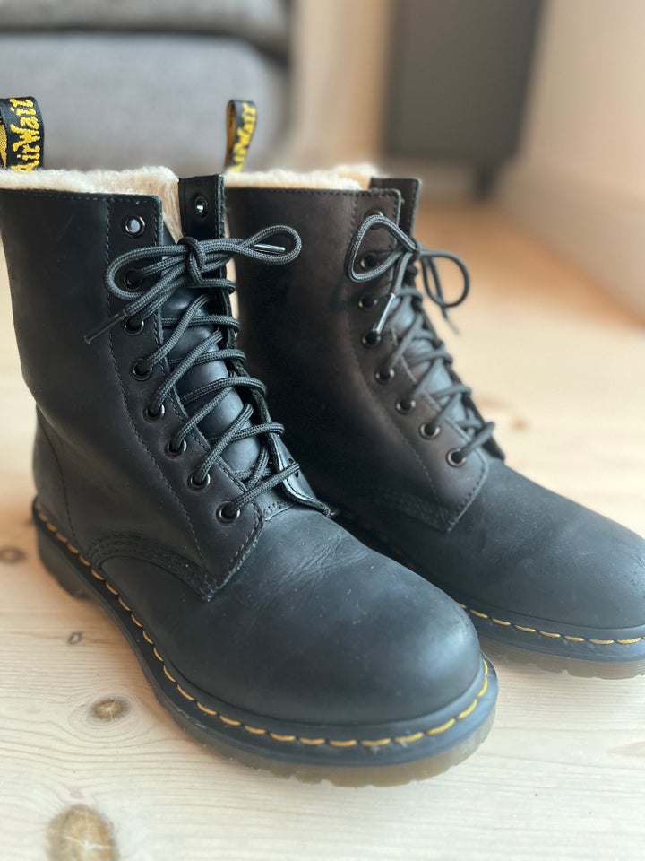 Dr martens outlet str 41