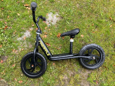 Unisex børnecykel, løbecykel, andet mærke, Punch, “12” Puch løbecykel 
Den er brugt men har stadig f