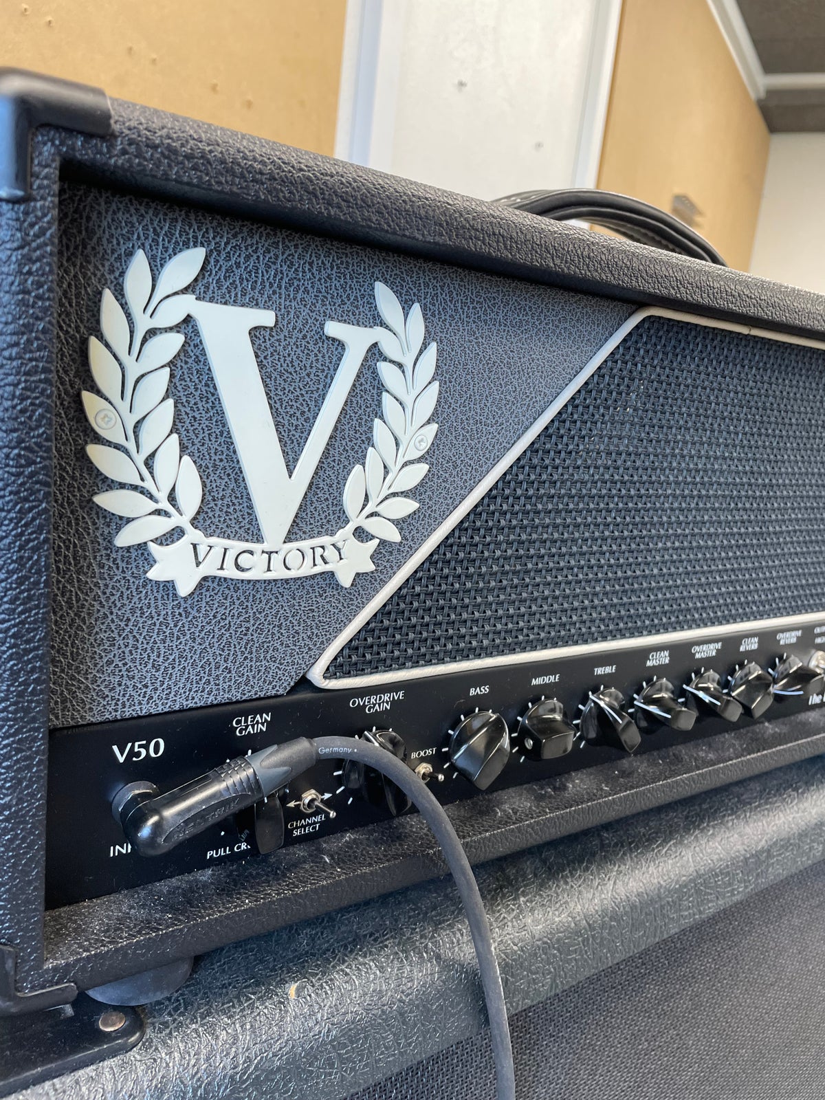 Guitartop, Victory V50 the Earl , 50/15 W