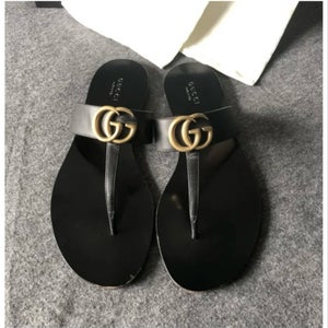 Gucci flip best sale flops dba