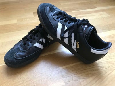 Fritidssko, Adidas, str. 42,  Sort,  Læder,  God men brugt, Adidas samba, Sort, 42 2/3