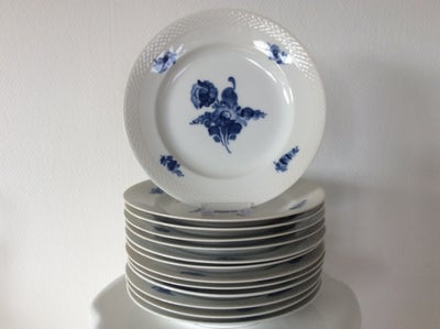 Blue Flower, braided, small dish no. 10/8273, Royal Copenhagen, No.  10-8273, Alt. 10/8273, Arnold Krog