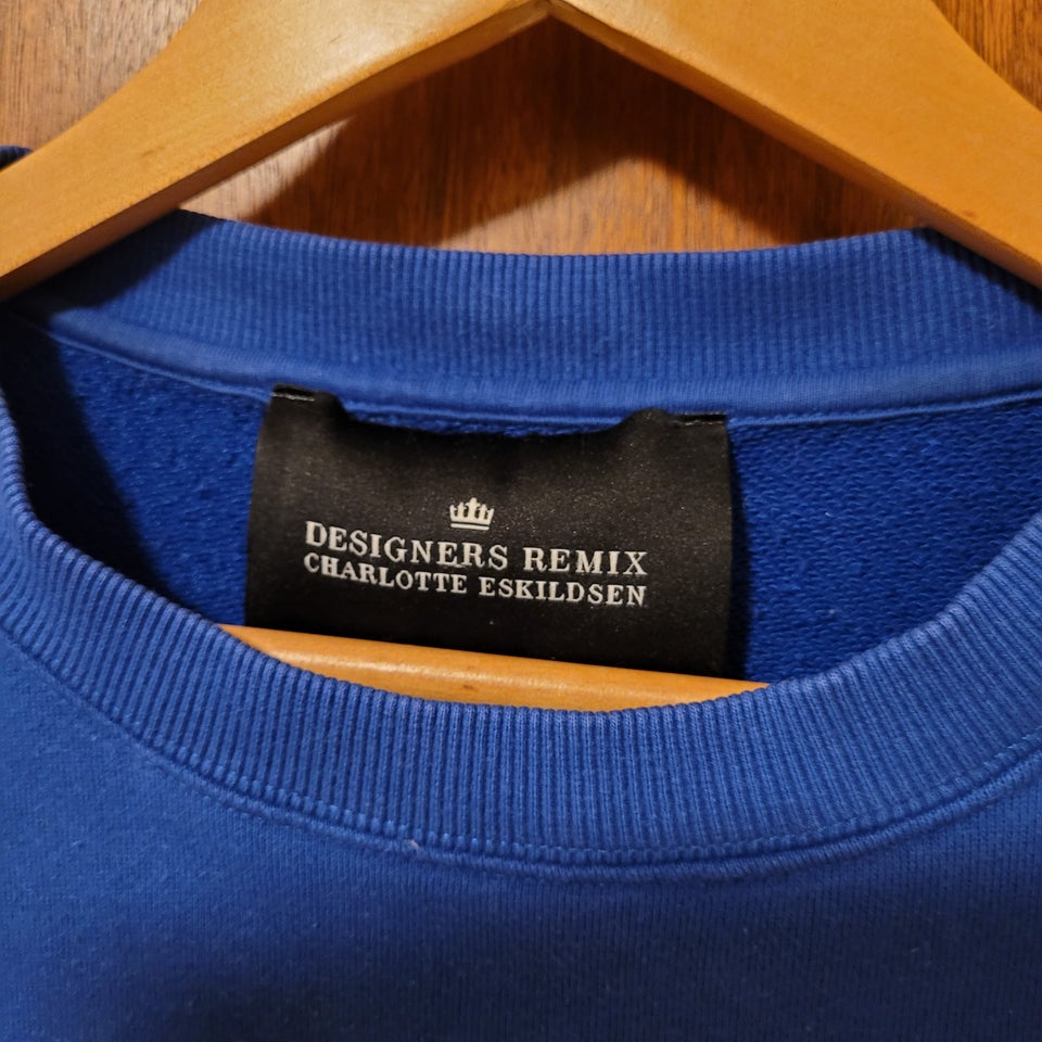 Sweatshirt, Designers remix, str. 36