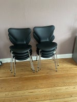 Arne Jacobsen, stol, 3107 sort læder