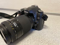 Nikon Nikon D50, 6.1 megapixels, 35-135 x optisk zoom