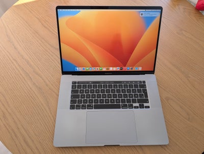 MacBook Pro, 16”, 2019 (2020) 6-Core Intel Core i7, 2.6 GHz, 32 GB ram, 512 GB harddisk, Perfekt, 16