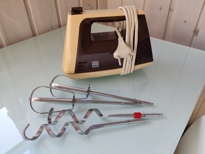 Håndmikser / håndmixer, EVA, Håndmixer. Fedt Retro ældre model. Virker fint.

Hentes i Dragør. Kan o