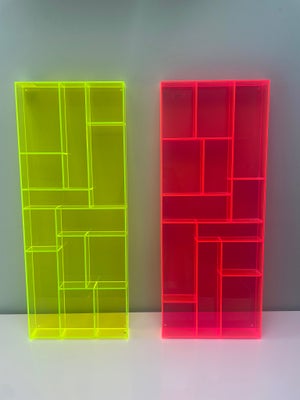 Sættekasser, Neon Living, Sættekasser i grøn og pink/lyserød transparent akryl fra Neon Living. 

Br