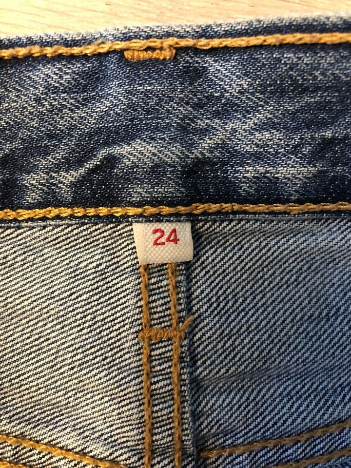 Levi’s cowboynederdel, str. 24, Levi’s