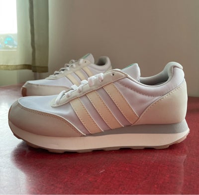 Sneakers, str. 36, Adidas,  Ubrugt, Adidas Run 60S 3.0 løbesko / sneaker i størrelse 36, indvendige 