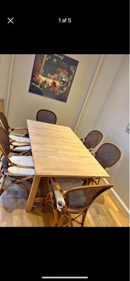Spisebord, Træ, Ikea, Massivt træ. 
Ikea.
Medfølger tillægsplade, der ligger i bordet. 