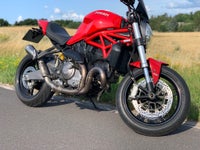 Ducati, Ducati Monster 821, 821 ccm
