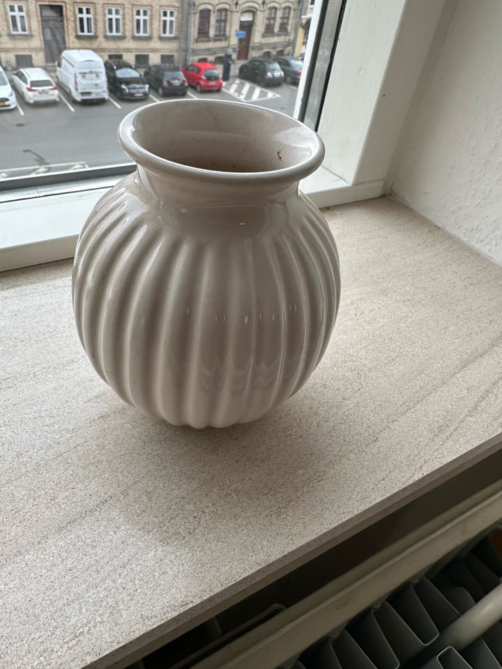 Keramik, Vase, L Hjorth