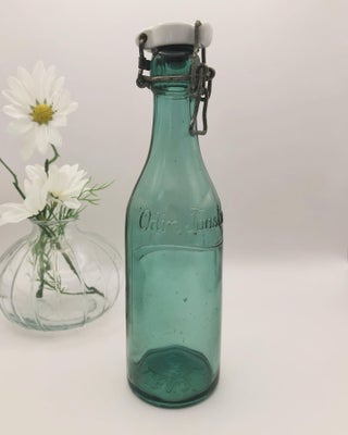 Glas, Sodavandsflaske , Fabriken Odin Taastrup, Gammel mineralvandsflaske i flot grønt glas og porce