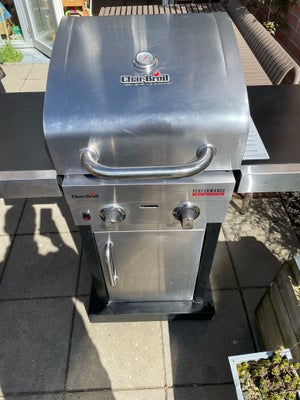 Gasgrill, Char Boil, For sale fully working great Char Boil BBQ Grill - 2 gas burner. 

Couple of ye
