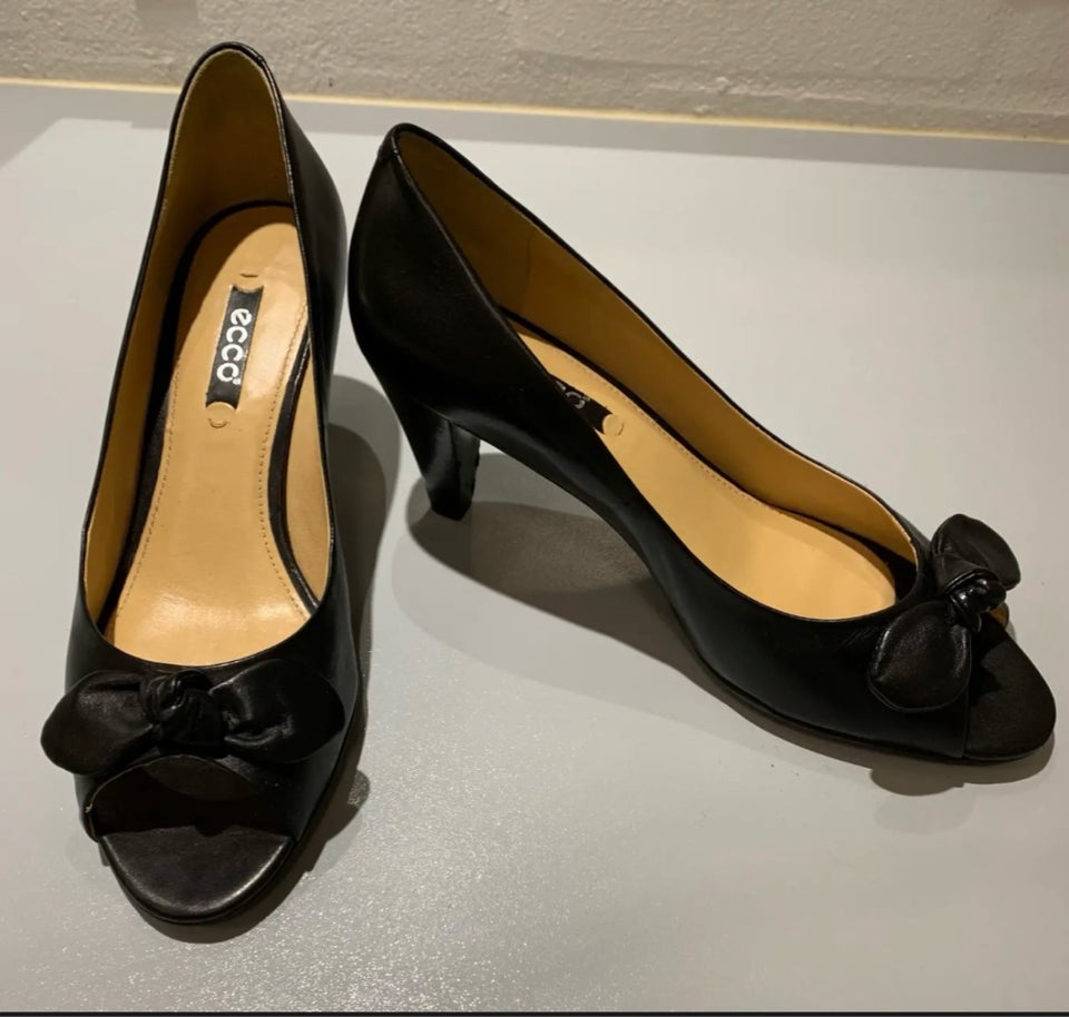 Pumps, str. 38, Ecco