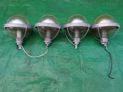 Gadelampe, Louis Poulsen, 4 stk fine gadelampe fra Louis Poulsen i galvaniseret stål til montering p