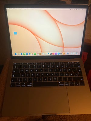 MacBook Pro, 13.3, Sælger min dejligt Apple Mac book har den næsten ikke brugt fordi det var til min