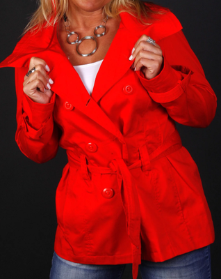 Trenchcoat, str. 44, Vero Moda,  Rød,  God men brugt, Vero moda trench coat i flot rød farve
Str XL
