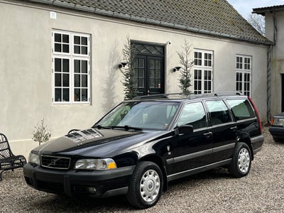Volvo V70, 2,5 T 20V XC AWD 7prs, Benzin, 4x4, 1998, km 319000, sort, 5-dørs, st. car., Sjælden mode