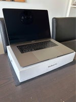 MacBook Pro, 2018 15,4