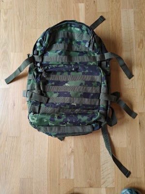 Militær, 30 Liters rygsæk i M/84 camouflage, Dejlig stor og lægger rygsæk med masser af rum, mulighe