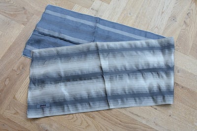 Tørklæde, Cinque, str. 122 x 28 cm,  Næsten som ny, Brugt få gange. Sender gerne!