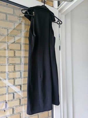 Anden kjole, NLY ONE, str. S, Størrelse S. Ubrugt