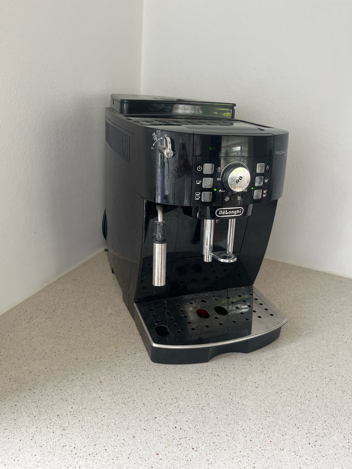 Magnifica S kaffemaskine , Delonghi