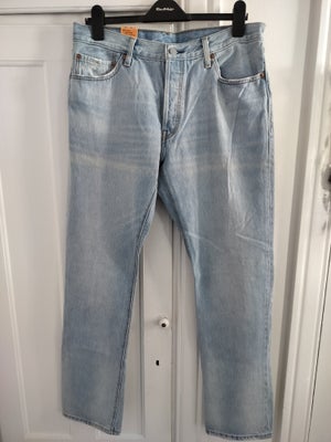 Jeans, Levi's , str. 32,  Lys denim,  Ubrugt, Levi's Jeans i str 32/32. Aldrig brugt, stadig med mær