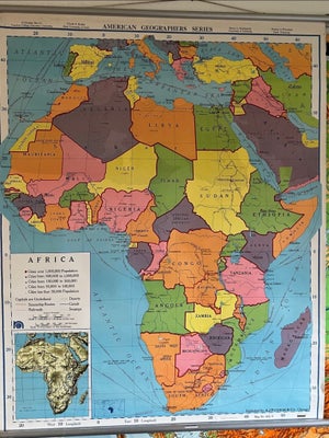 Skolekort, Et meget gammelt skolekort over Afrika. Meget flotte farver og kan nemt hænges op. 
Korte