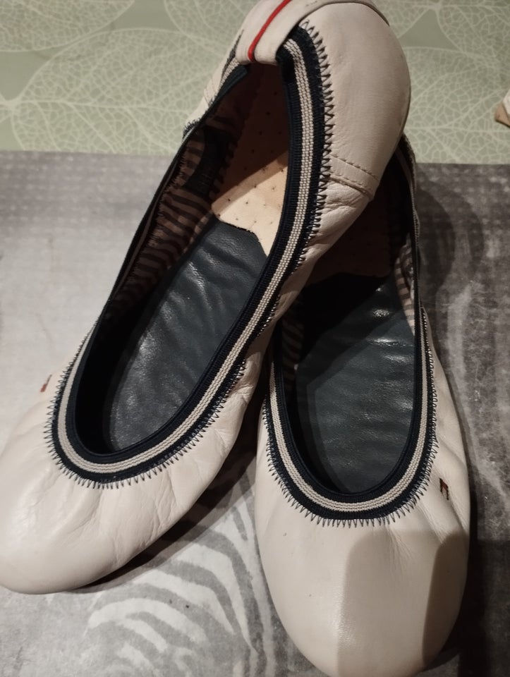 Ballerinasko, str. 38, Tommy Hilfiger