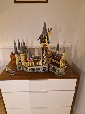 Lego Harry Potter, LEGO® Harry Potter™ Hogwarts™ slottet, Super fint og velholdt LEGO® Harry Potter™