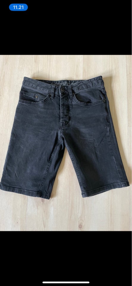 Shorts, Minimum, str. 26