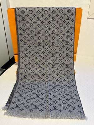 Tørklæde, Halstørklæde, Louis Vuitton, str. 185x39,  Light Grey,  100% Uld,  God men brugt, Louis Vu