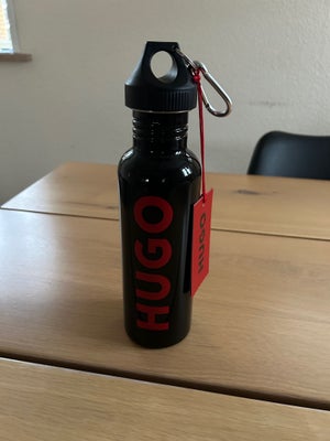 NY Hugo Boss 750ml vandflaske, HUGO BOSS, NY Hugo Boss vandflaske / drikkedunk sælges (gave jeg ikke