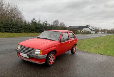Opel Corsa, 1,0 S, Benzin, 1983, km 70000, rød, nysynet, 3-dørs, 14" alufælge, Veteran synet næste s