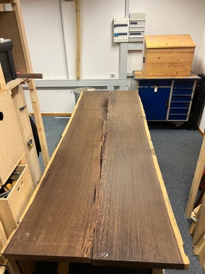 Planker, Wenge’, Planker Wenge´ 2 stk  2650*840*50mm sælges. Perfekt til plankebord eller møbler.