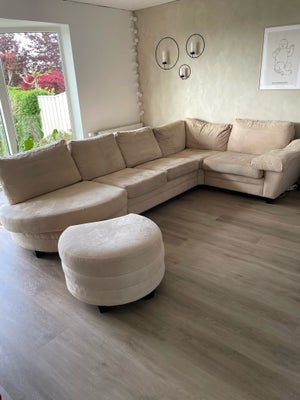Sofa, GRATIS sofa + puf. Ca. 318x190 cm. Kunne godt trænge til en omgang rens eller vask men er nem 