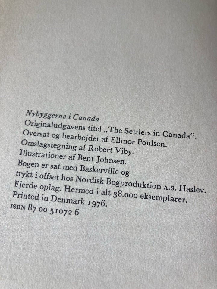 Nybyggerne i Canada, Kaptajn Marryat, genre: roman