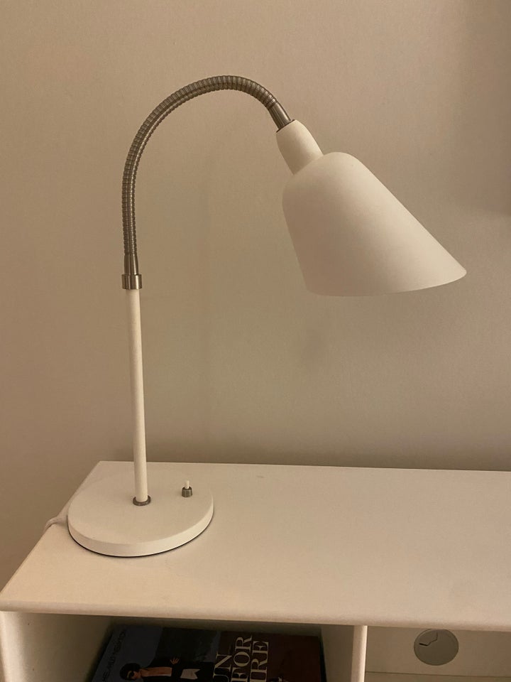 Arne Jacobsen, Bellevue AJ8, bordlampe