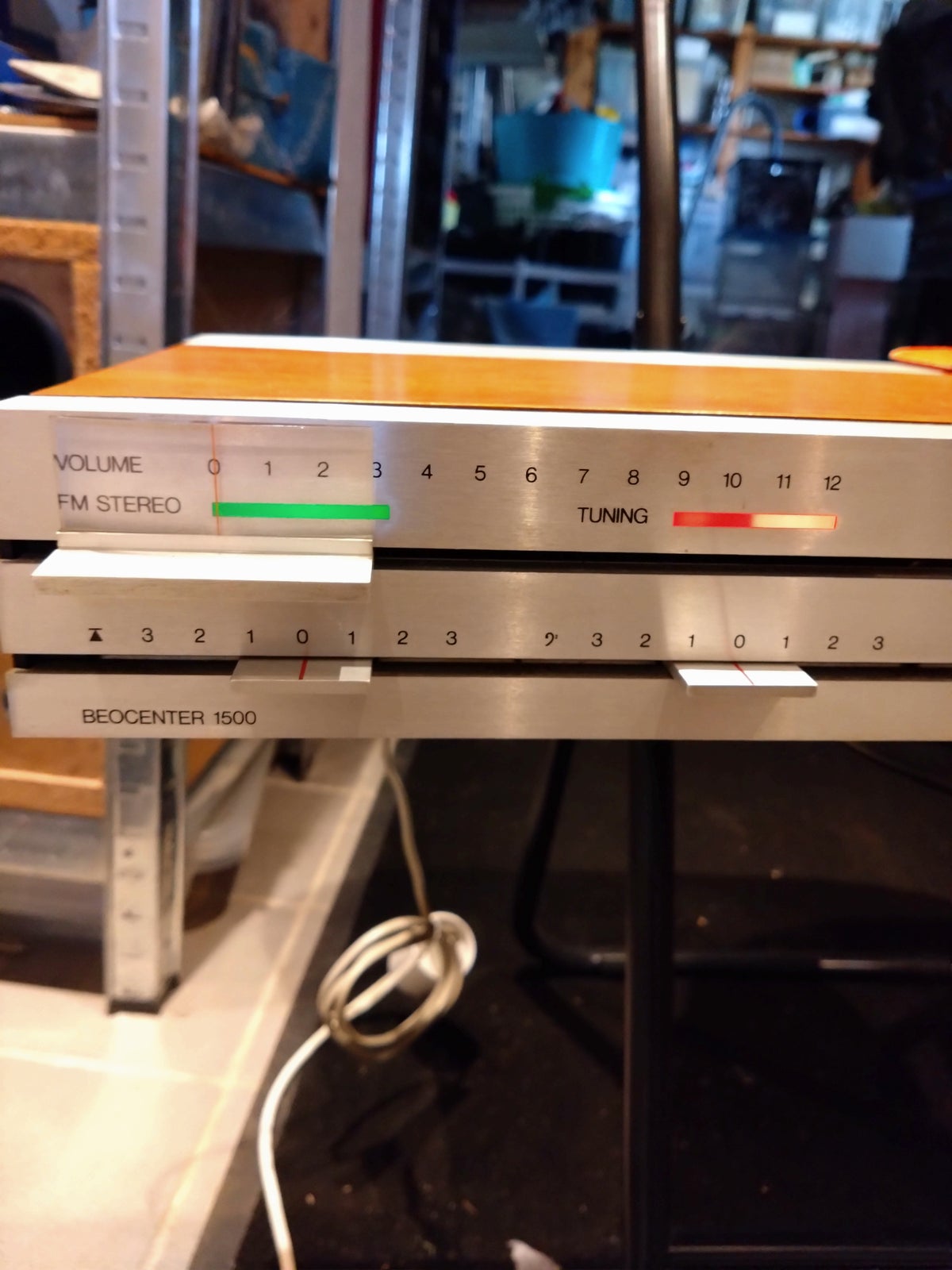 AM/FM radio, Bang & Olufsen, Beocenter 1500
