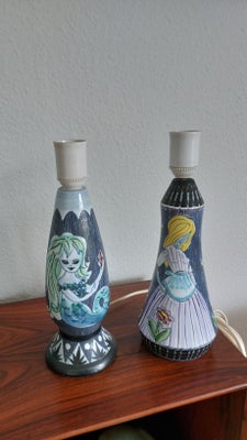Lampe, Keramik kunst, som kun Sverige kan lave ;) 

Fra 1950-60 erne 

Håndlavet og håndmalet lamper