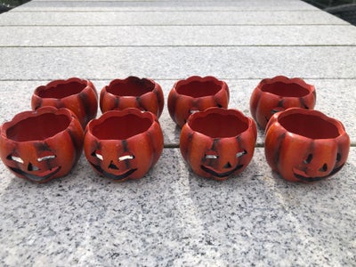 Halloween fyrfadsstager, 8 stk fyrfadsstager til Halloween

4 stk: 20 kr.
8 stk: 32 kr.

Sender gern