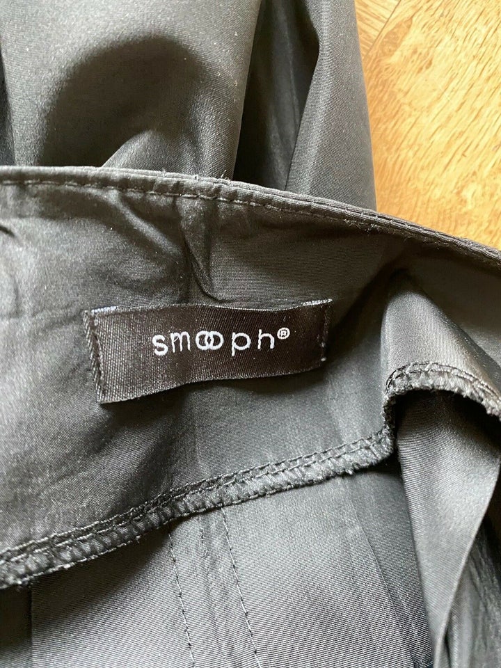 Satin nederdel, str. 36, Smoph