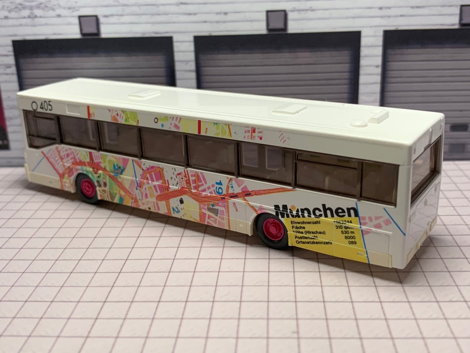 Modeltog, LR-BILER 1:87 , Mercedes bybus i æske